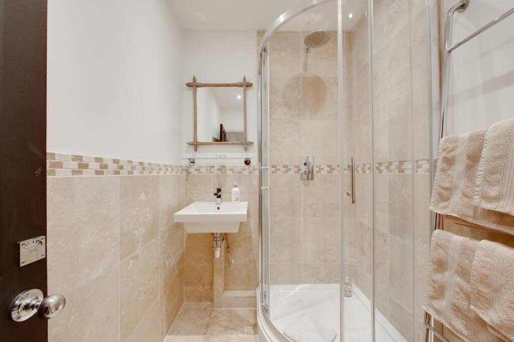 Princes Villa - Large Fully Self Contained Flat, 5 Minutes From The Sea Hastings Exteriér fotografie